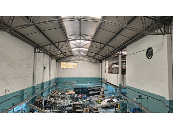 Bodega en venta en Bombona No.1, Medellín, 503 m² · foto 3 de 6