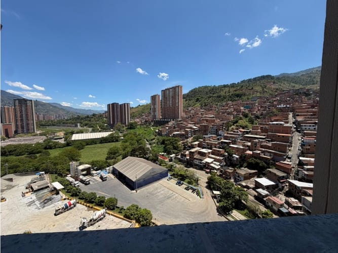 Apartamento de 3 alcobas en arriendo en La Gabriela, Bello, 54 m² · foto 10 de 13