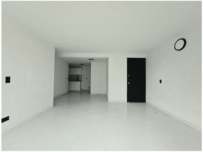 Apartamento de 3 alcobas en venta en Loma De Los Bernal, Medellín, 82 m² · foto 10 de 18