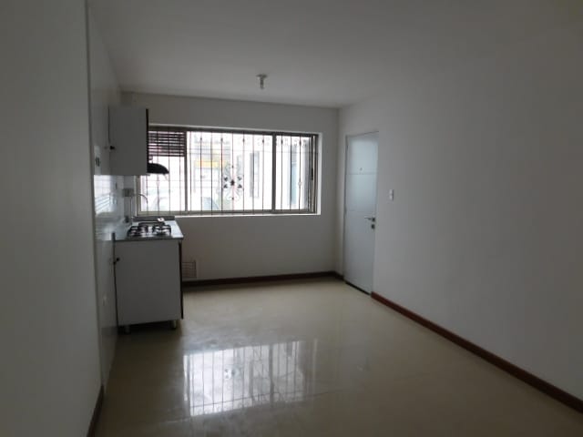 Apartamento de 2 alcobas en arriendo en Barrios Unidos, Bogotá, 75 m² · foto 3 de 13