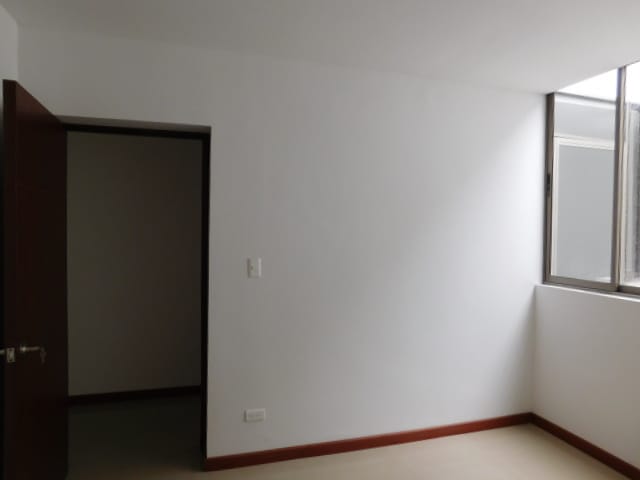 Apartamento de 2 alcobas en arriendo en Barrios Unidos, Bogotá, 75 m² · foto 4 de 13