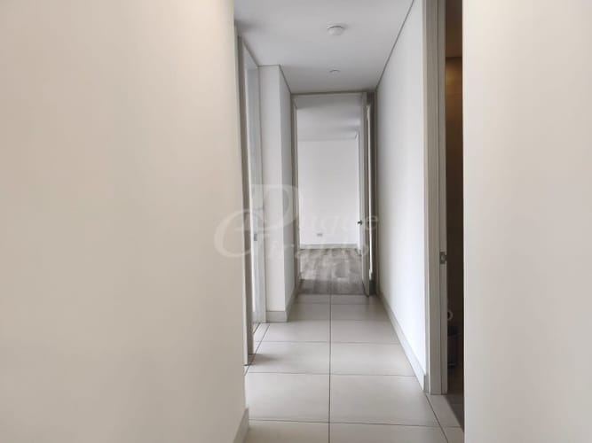 Apartamento de 3 alcobas en arriendo en Loma Del Chocho, Envigado, 98 m² · foto 9 de 19