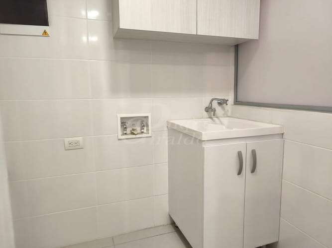 Apartamento de 3 alcobas en arriendo en Loma Del Chocho, Envigado, 98 m² · foto 19 de 19