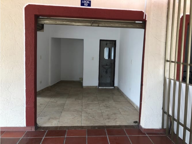Casa de 12 alcobas en venta en Ciudadela Floralia, Cali, 367 m² · foto 11 de 15
