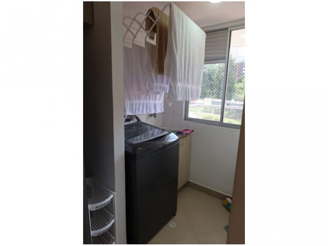 Apartamento de 3 alcobas en venta en Camino Verde, Medellín, 74 m² · foto 6 de 15