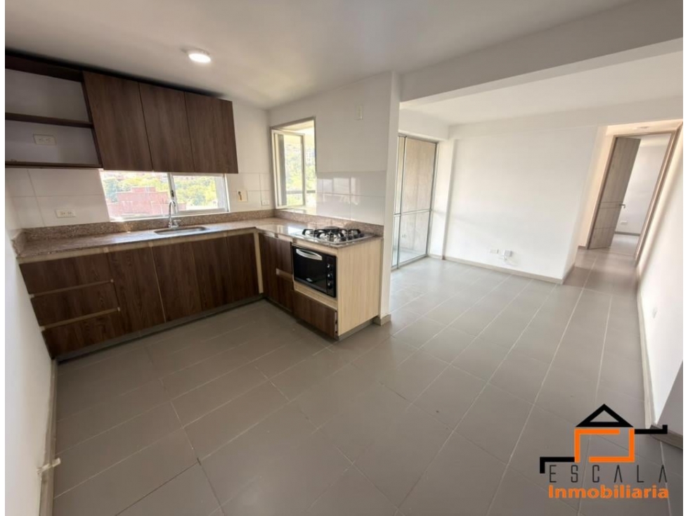 Apartamento en Arriendo en Loma de los bernal, Medellín
