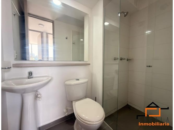 Apartamento de 3 alcobas en arriendo en Loma De Los Bernal, Medellín, 68 m² · foto 9 de 17