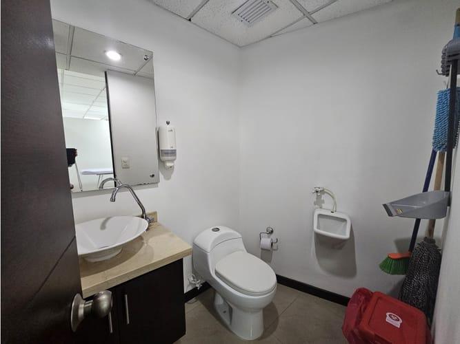 Consultorio en venta en Chipichape, Cali, 58 m² · foto 14 de 15
