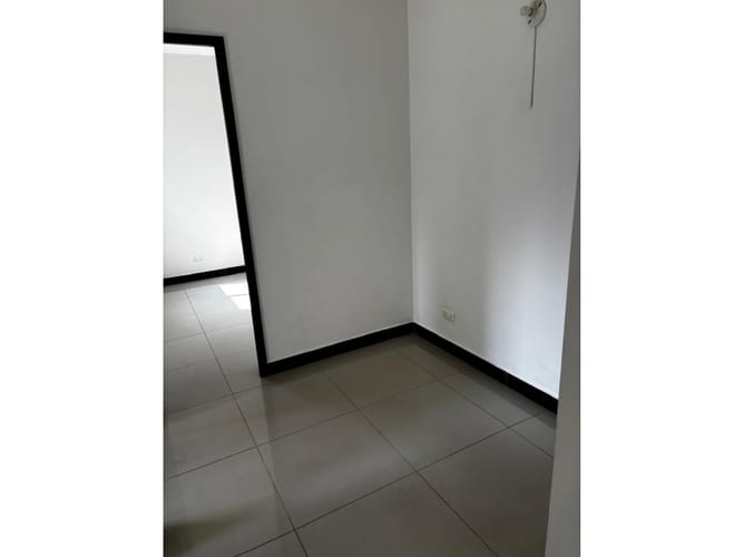 Apartamento de 3 alcobas en arriendo en Niquia, Bello, 71 m² · foto 8 de 12