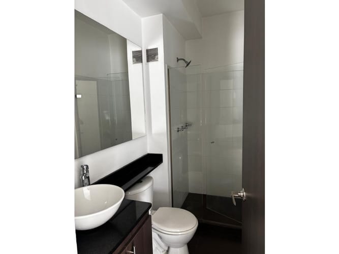 Apartamento de 3 alcobas en arriendo en Niquia, Bello, 71 m² · foto 9 de 12