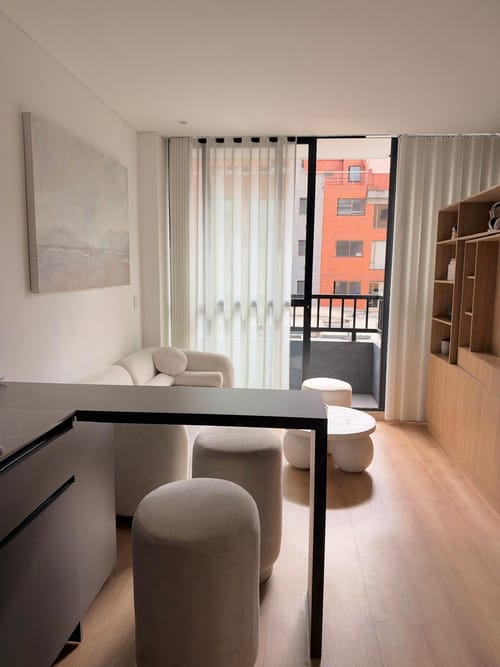 Apartaestudio en venta en Chico Norte, Bogotá, 37 m² · foto 2 de 11