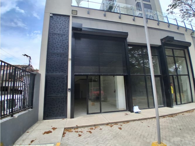 Local en arriendo en Cuarto De Legua - Guadalupe, Cali, 51 m² · foto 2 de 4