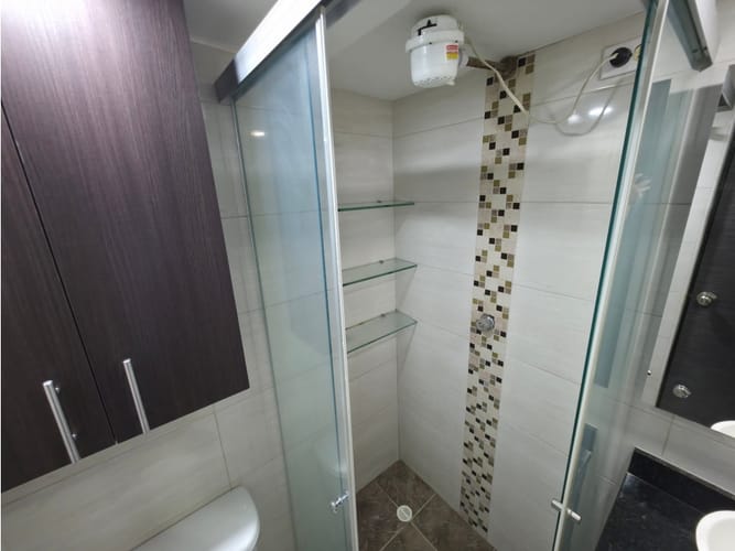 Apartaestudio en arriendo en Bombona No.1, Medellín, 35 m² · foto 9 de 12