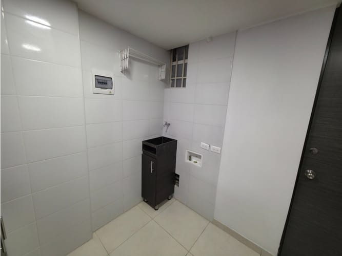 Apartaestudio en arriendo en Bombona No.1, Medellín, 35 m² · foto 12 de 12