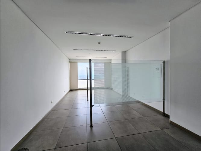 Oficina en venta en Chipichape, Cali, 37 m² · foto 2 de 11