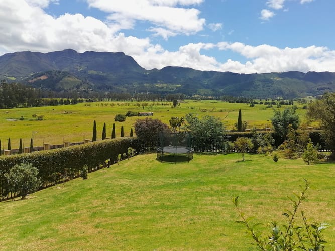 Casa de 4 alcobas en venta en La Violeta, Sopó, 287 m² · foto 2 de 24