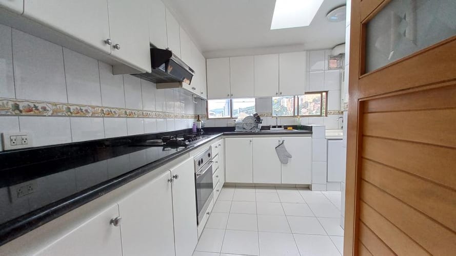 Apartamento de 3 alcobas en venta en Cedritos, Bogotá, 100 m² · foto 10 de 24