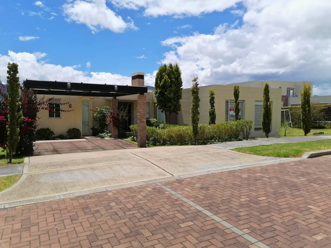 Casa de 4 alcobas en venta en La Violeta, Sopó, 287 m² · foto 23 de 24