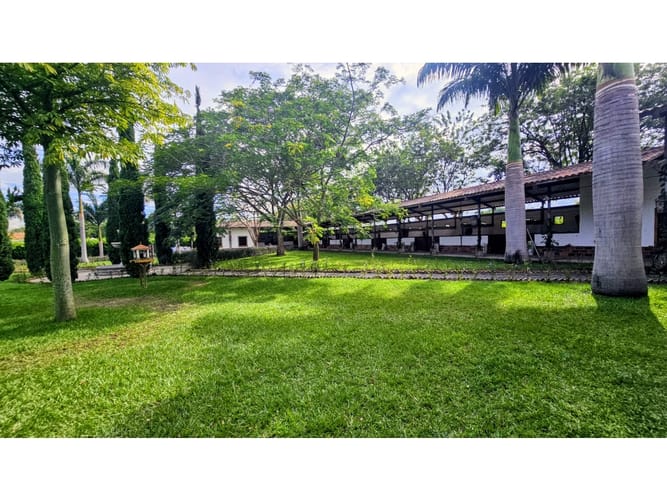 Casa de 5 alcobas en venta en Rozo, Palmira, 2000 m² · foto 10 de 24