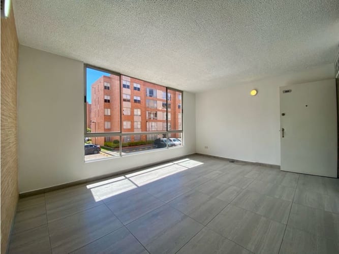 Apartamento de 3 alcobas en arriendo en Cr. Caminos De Cajica Ii, Cajicá, 61 m² · foto 2 de 18