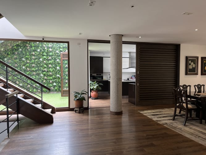 Casa de 4 alcobas en venta en Santa Ana Oriental, Bogotá, 400 m² · foto 3 de 24