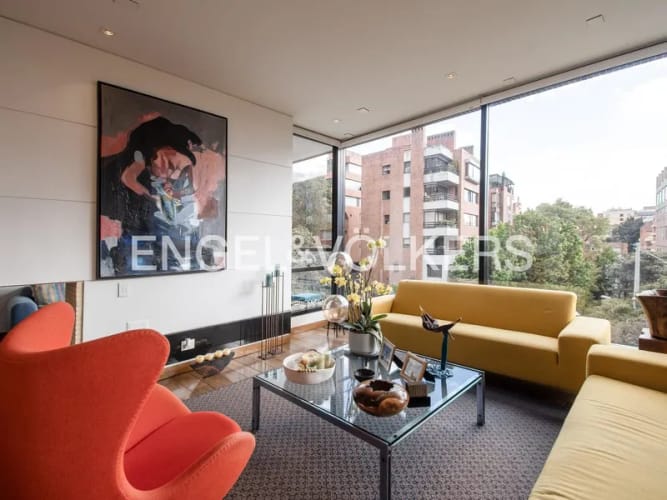 Apartamento de 3 alcobas en venta en La Cabrera, Bogotá, 176 m² · foto 4 de 18