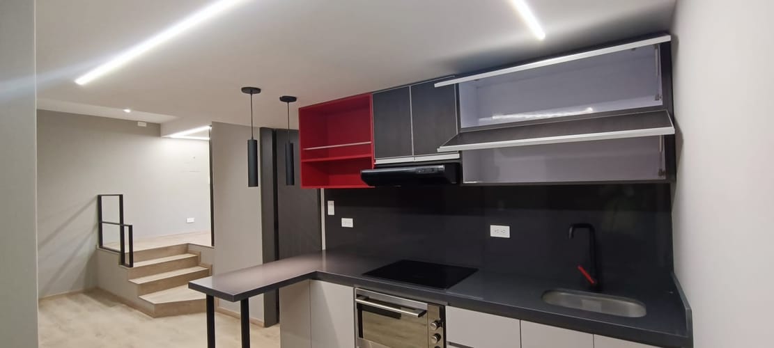 Apartamento de 1 alcoba en venta en Santa Barbara, Bogotá, 52 m² · foto 2 de 13