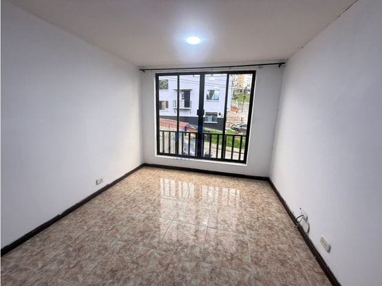 Casa de 4 alcobas en venta en Villapilar, Manizales, 98 m² · foto 3 de 12