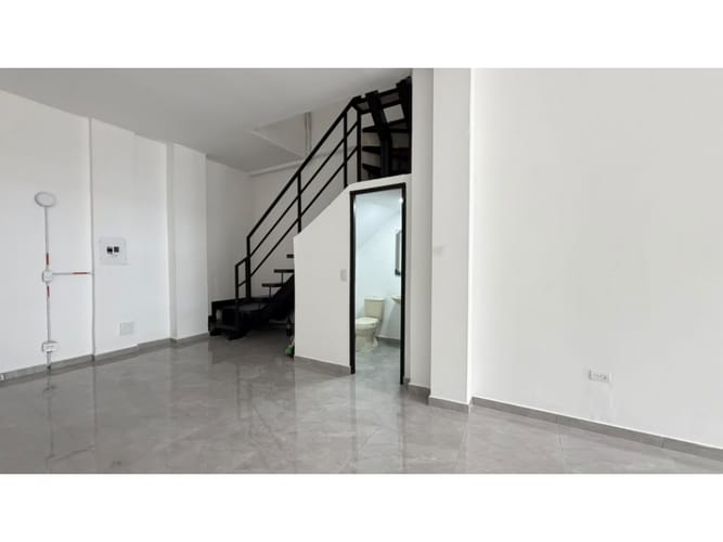 Local en arriendo en Cuarto De Legua - Guadalupe, Cali, 55 m² · foto 4 de 6