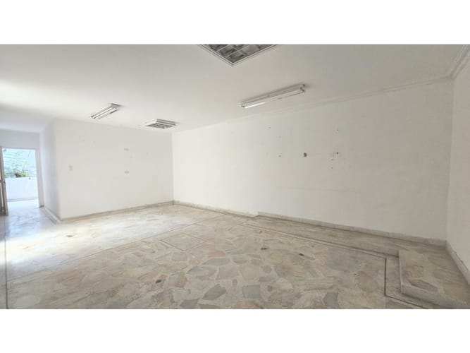 Casa de 8 alcobas en venta en Tequendama, Cali, 600 m² · foto 4 de 21