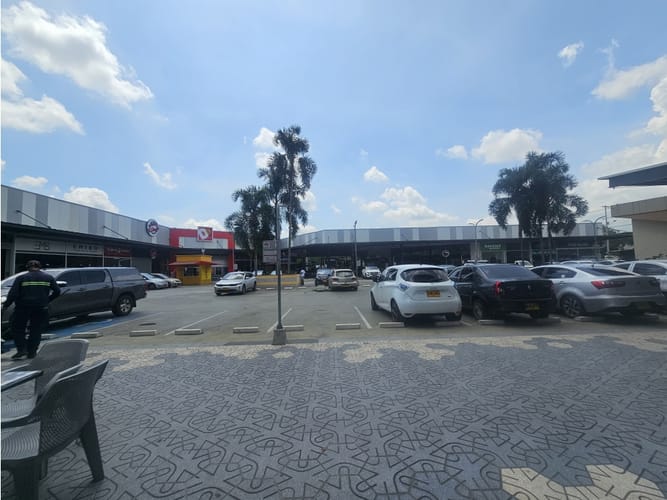 Local en venta en Bochalema, Cali, 45 m² · foto 2 de 11