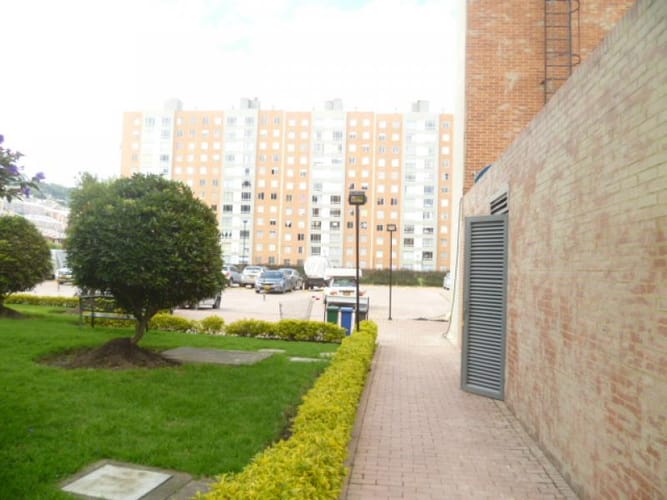 Apartamento de 3 alcobas en venta en San Antonio Norte, Bogotá, 71 m² · foto 5 de 24