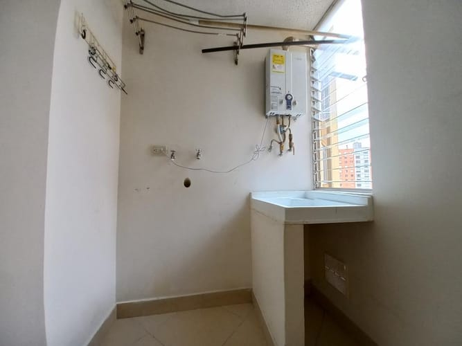 Apartamento de 3 alcobas en venta en San Antonio Norte, Bogotá, 71 m² · foto 12 de 24