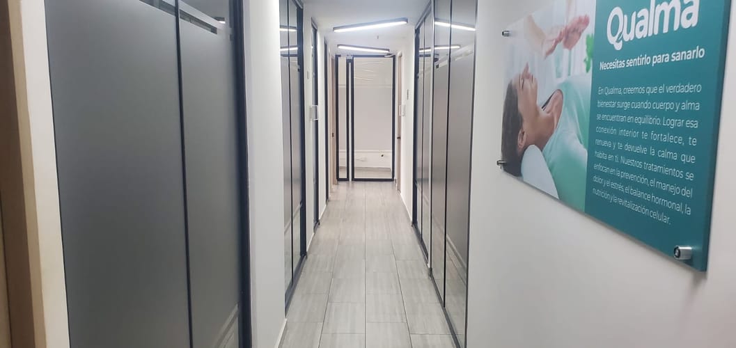Oficina en arriendo en Villa Carlota, Medellín, 207 m² · foto 4 de 8