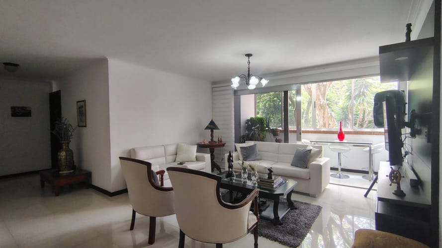 Apartamento de 4 alcobas en venta en Bolivariana, Medellín, 144 m² · foto 3 de 24