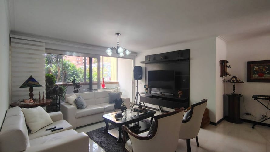 Apartamento de 4 alcobas en venta en Bolivariana, Medellín, 144 m² · foto 4 de 24