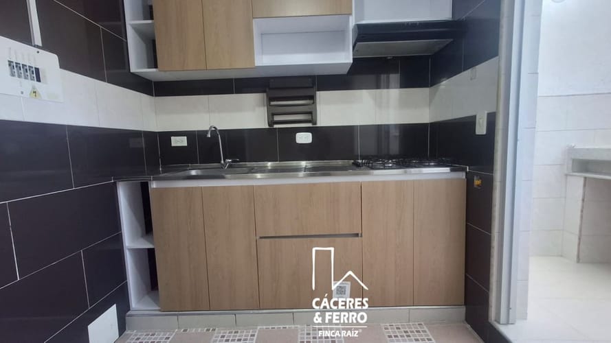Casa de 12 alcobas en venta en Engativá, Bogotá, 340 m² · foto 10 de 24