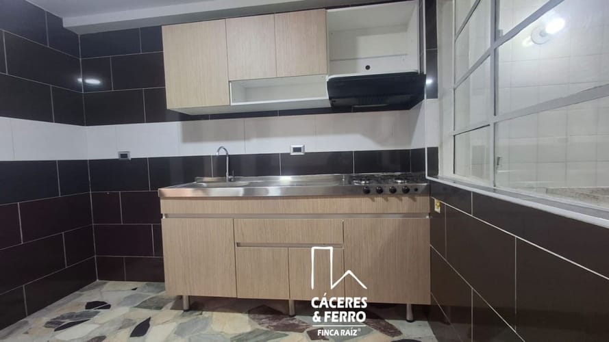 Casa de 12 alcobas en venta en Engativá, Bogotá, 340 m² · foto 11 de 24