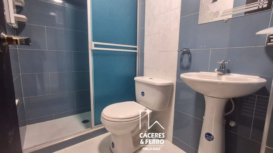 Casa de 12 alcobas en venta en Engativá, Bogotá, 340 m² · foto 12 de 24