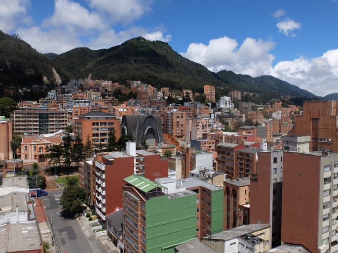 Apartamento de 2 alcobas en venta en Chapinero, Bogotá, 80 m² · foto 2 de 20