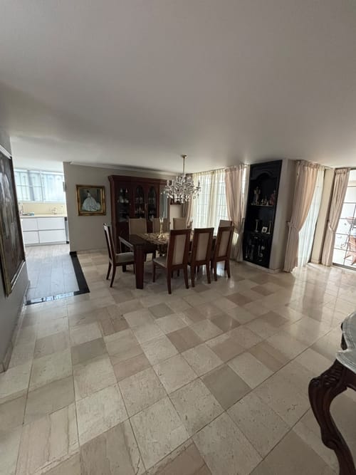 Casa de 5 alcobas en arriendo en Ciudad Jardin, Cali, 250 m² · foto 5 de 24