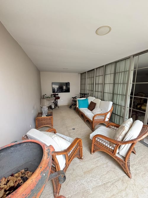 Casa de 5 alcobas en arriendo en Ciudad Jardin, Cali, 250 m² · foto 18 de 24