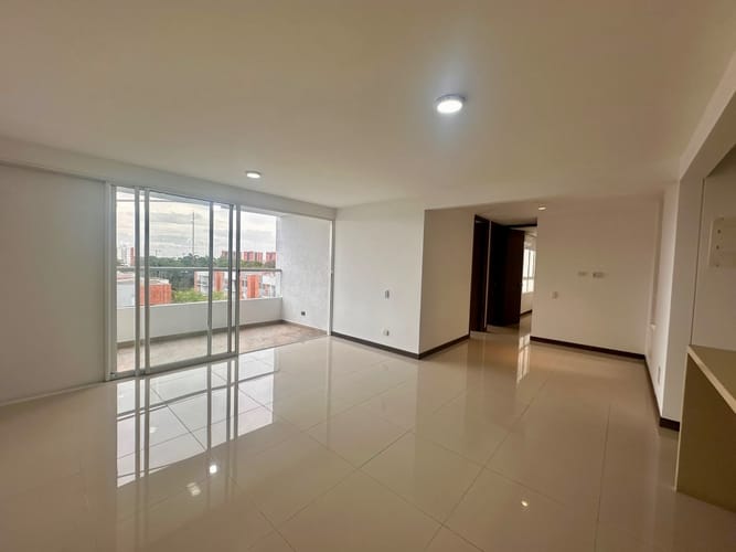 Apartamento de 3 alcobas en arriendo en Bochalema, Cali, 100 m² · foto 4 de 14