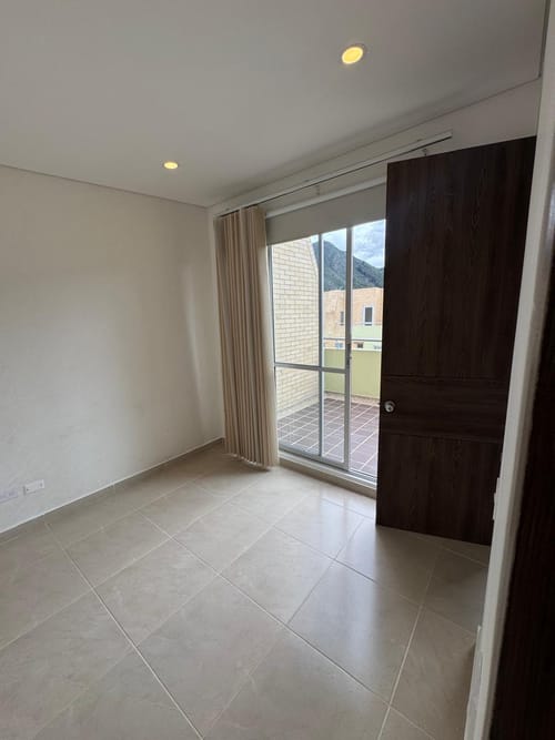 Casa de 3 alcobas en venta en Cota, 135 m² · foto 13 de 20
