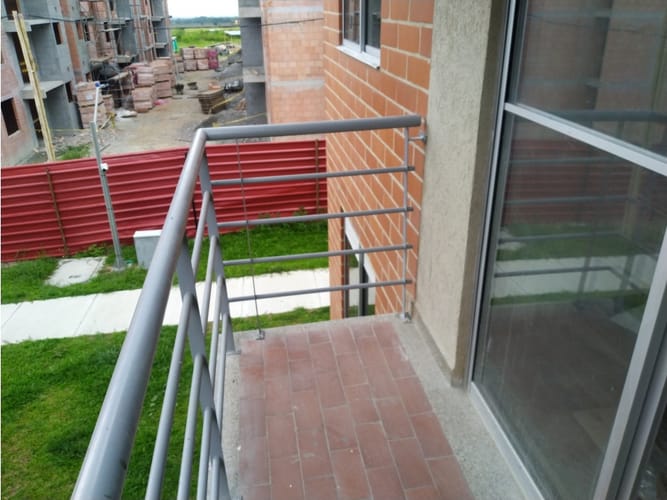 Apartamento de 2 alcobas en venta en Picaleña Y Mirolindo, Ibagué, 45 m² · foto 9 de 24