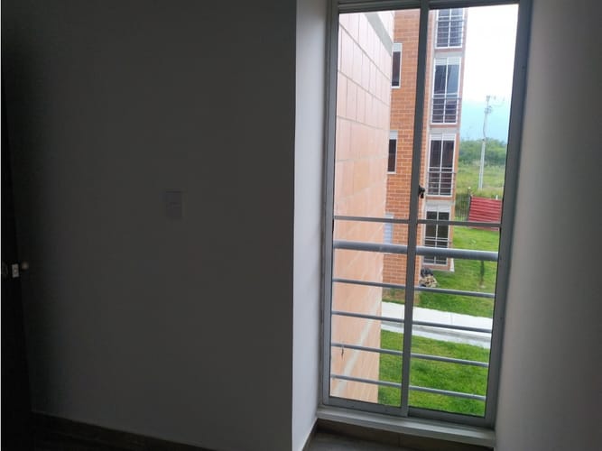 Apartamento de 2 alcobas en venta en Picaleña Y Mirolindo, Ibagué, 45 m² · foto 17 de 24