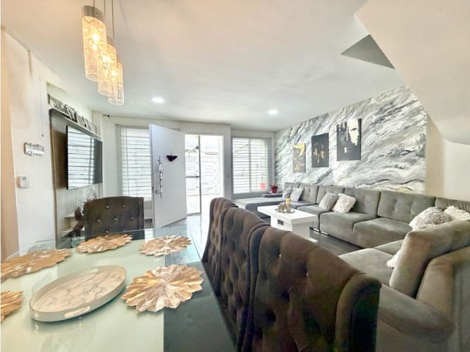 Casa de 7 alcobas en venta en Las Mercedes, Palmira, 384 m² · foto 6 de 24