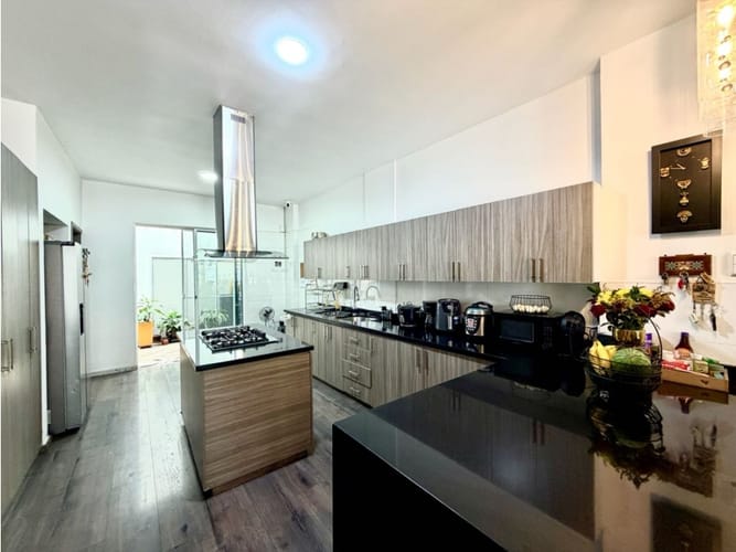 Casa de 7 alcobas en venta en Las Mercedes, Palmira, 384 m² · foto 9 de 24
