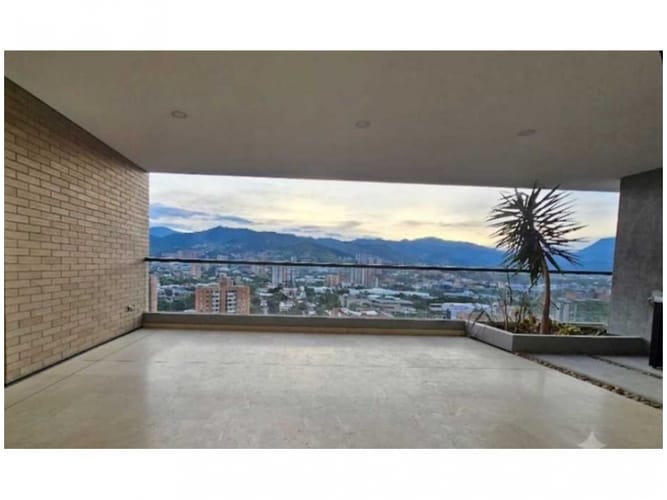 Apartamento de 3 alcobas en venta en Santa Maria De Los Angeles, Medellín, 205 m² · foto 1 de 12