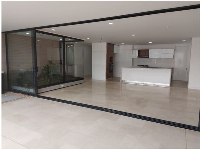 Apartamento de 3 alcobas en venta en Santa Maria De Los Angeles, Medellín, 205 m² · foto 4 de 12